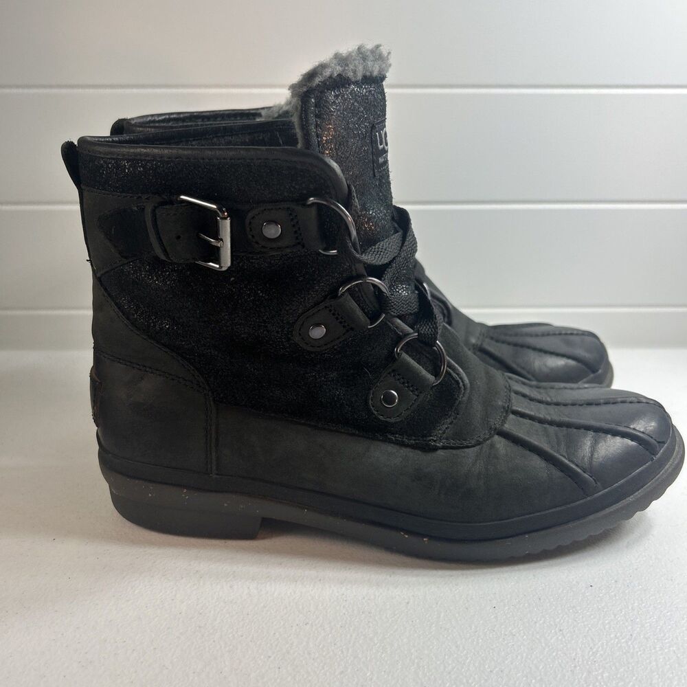 UGG Cecile Womens Boots Size 8 Black Waterproof Leather Winter Duck